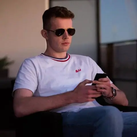 Сколько лет мистеру Фитцу?