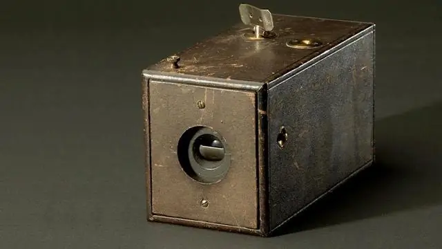 Когда Томас Эдисон заболел скарлатиной?