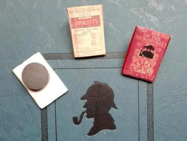 Как Шерлок Холмс представлен в «Знаке четырех»?