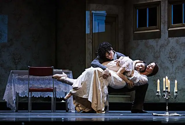 Как Стеклянный зверинец символизирует Лауру?