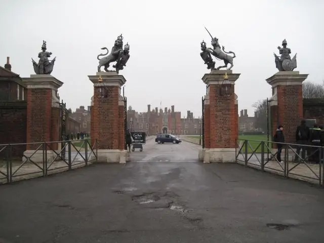 В чем заключалась цель пьес о морали в средневековой Англии?