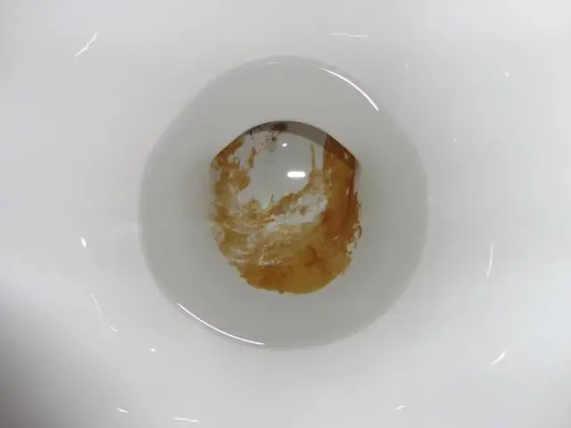 Как предотвратить накопление кальция в туалете?