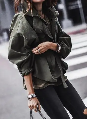 Эти пальто очень популярны осенью