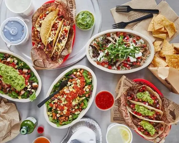 Белые смузи: насколько хорош на самом деле новый модный напиток?