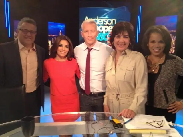 Ник Догерти Собственный капитал: Вики, женат, семья, свадьба, зарплата, братья и сестры